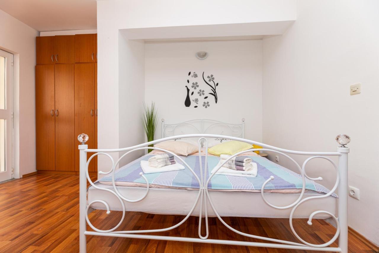 Malinsummer Apartments Malinska Buitenkant foto